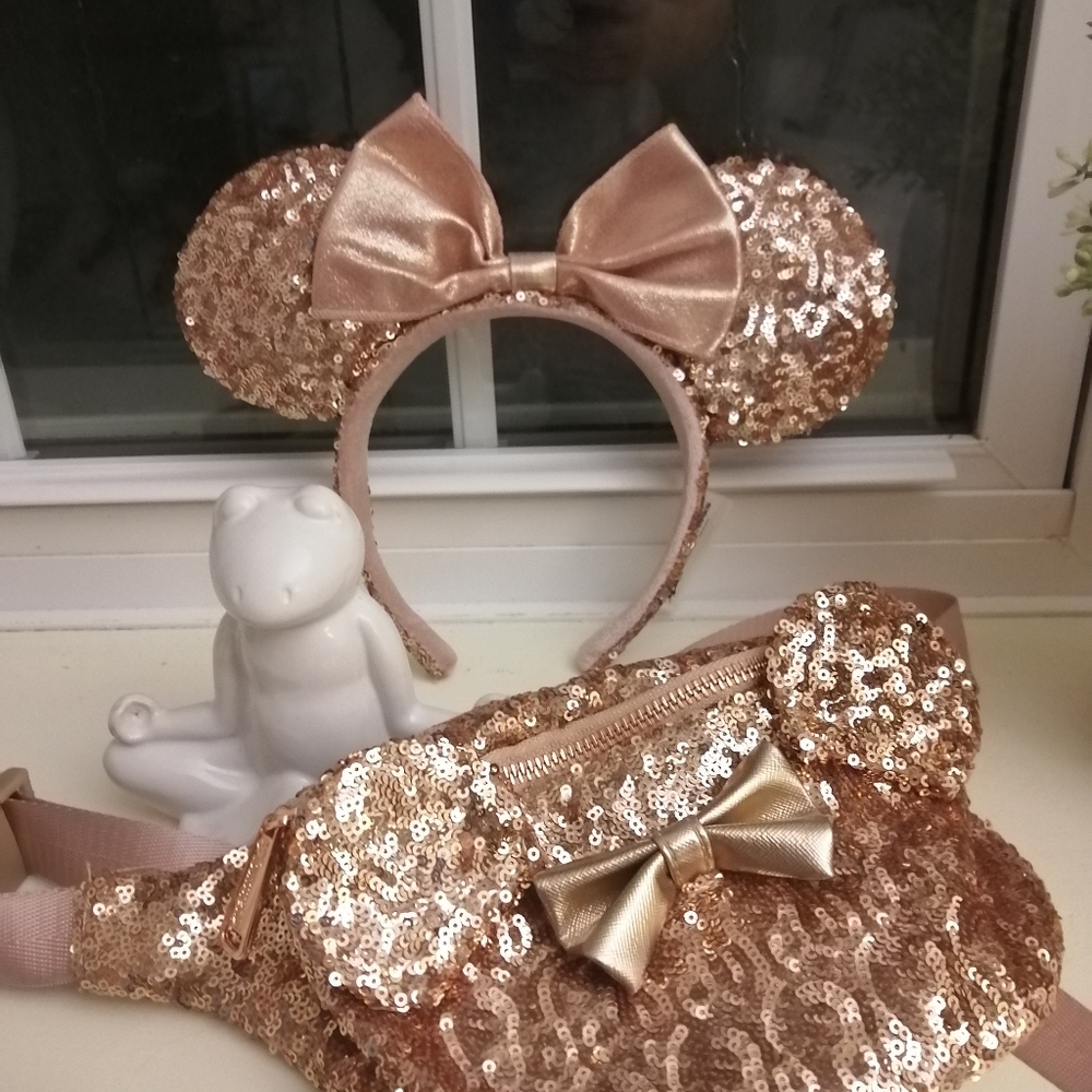 Disney Loungefly Minnie Ears & Fanny Pak